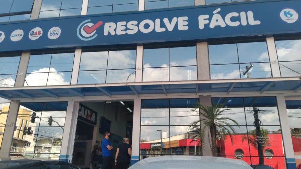 Prefeitura de Itapevi - Os serviços no Resolve Fácil foram